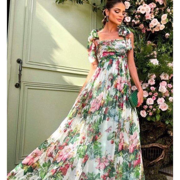 Zoya Chiffon Dress - Picture 1 of 5